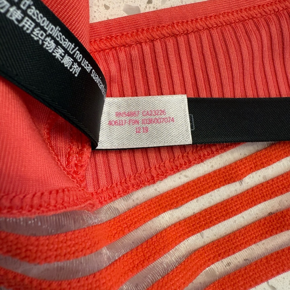 Victoria’s Secret PINK Lightly Lined Strappy Racerback Sports Bra Size Sm Coral - Picture 8 of 11